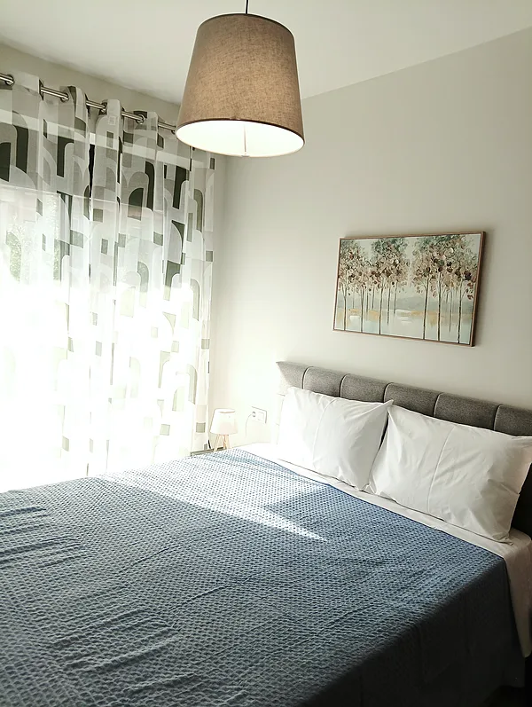 2 bedroom king size bed